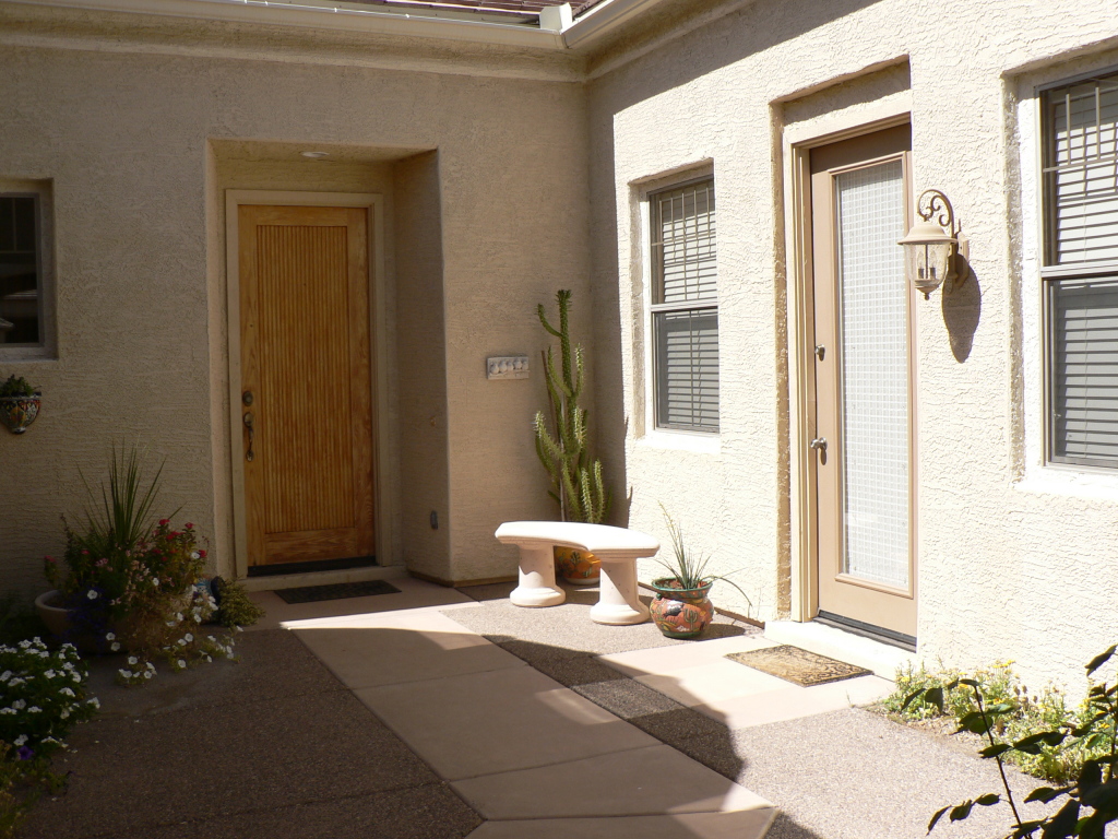 2732 West Florimond Road Phoenix, AZ 85086 - Photo 2 of 8 Entrance Courtyard