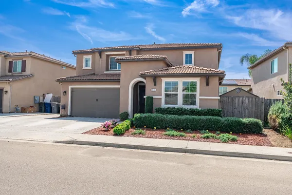 $629,900 | 3546 Saginaw Avenue, Clovis, CA 93619