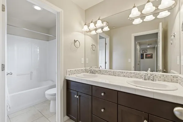 $629,900 | 3546 Saginaw Avenue, Clovis, CA 93619