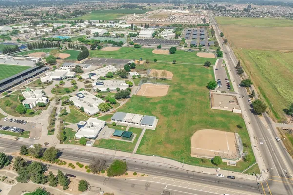 $629,900 | 3546 Saginaw Avenue, Clovis, CA 93619