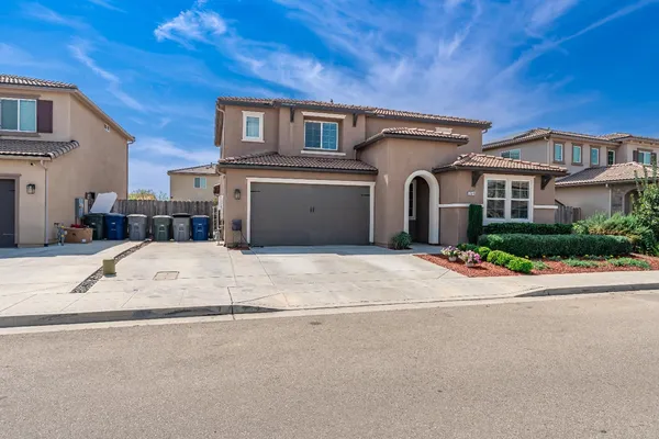 $629,900 | 3546 Saginaw Avenue, Clovis, CA 93619