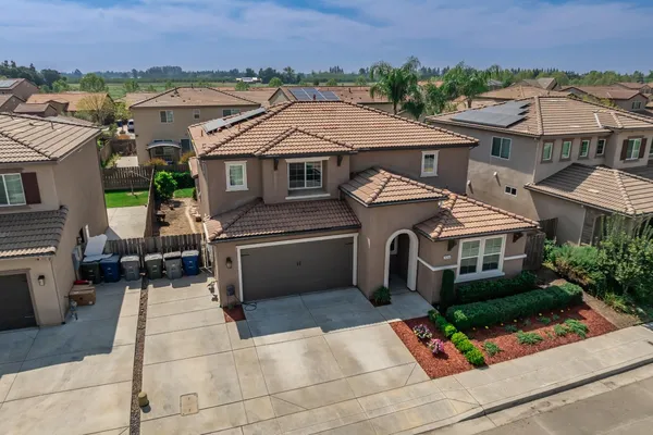 $629,900 | 3546 Saginaw Avenue, Clovis, CA 93619