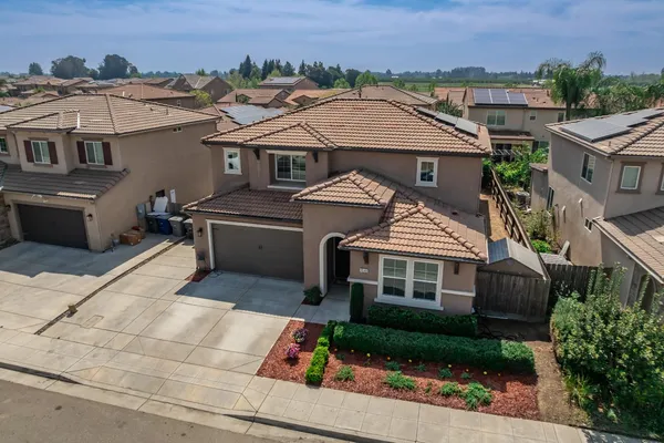 $629,900 | 3546 Saginaw Avenue, Clovis, CA 93619