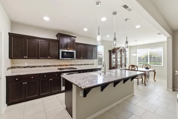 $629,900 | 3546 Saginaw Avenue, Clovis, CA 93619