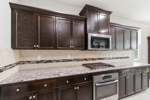 $629,900 | 3546 Saginaw Avenue, Clovis, CA 93619