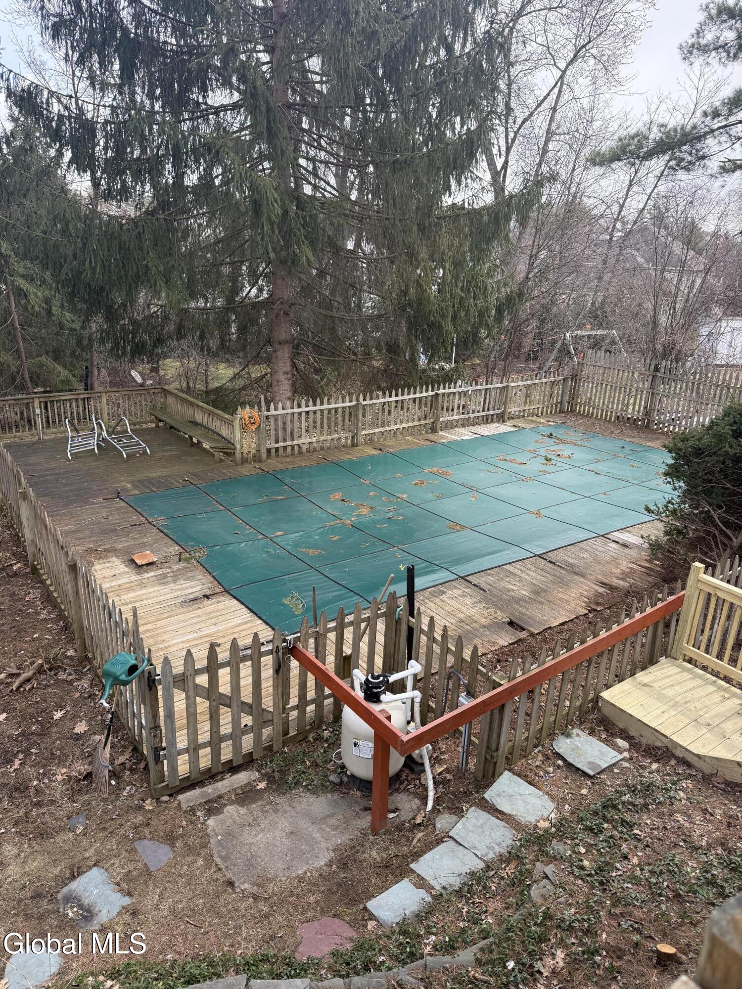 2080 Van Antwerp Road Niskayuna, NY 12309 - Photo 32 of 34 IMG_3842