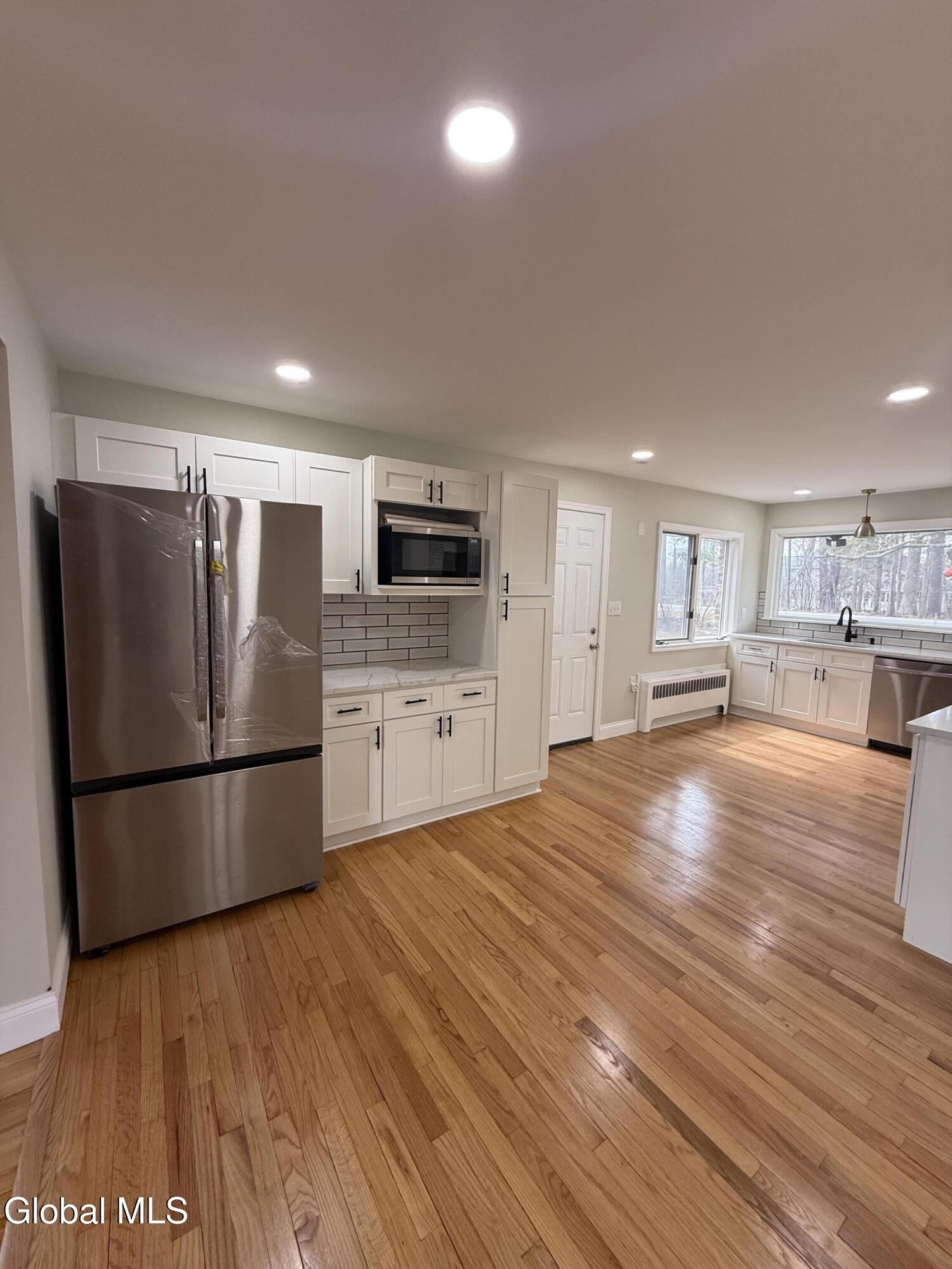 2080 Van Antwerp Road Niskayuna, NY 12309 - Photo 6 of 34 IMG_3830