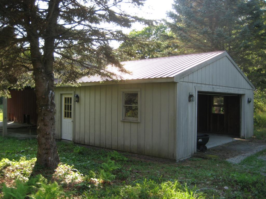 825 Wild Apple Road Pomfret, VT 05067 - Photo 34 of 40