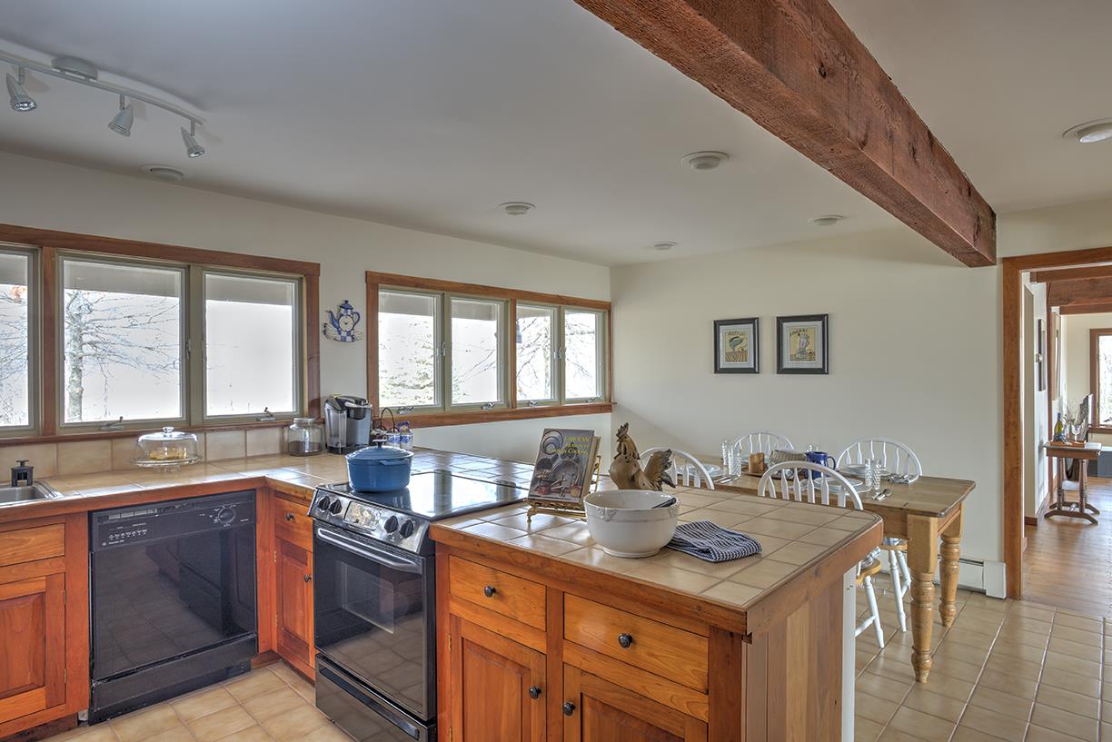 825 Wild Apple Road Pomfret, VT 05067 - Photo 10 of 40