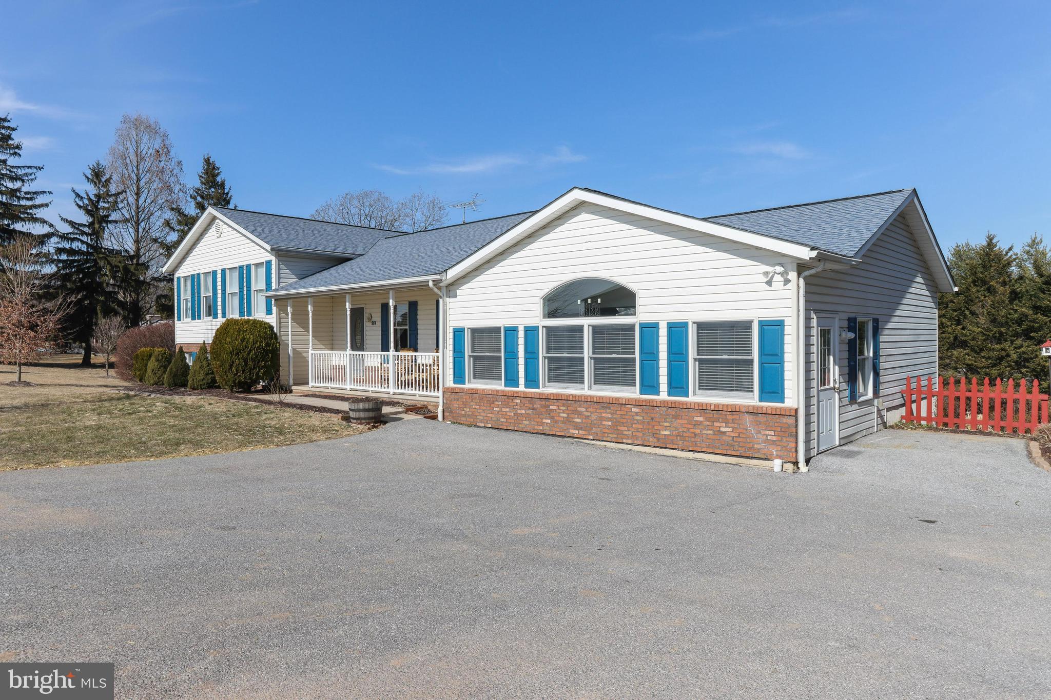 984 Hook Road Westminster, MD 21157 - Photo 3 of 57 Gallery Image 3