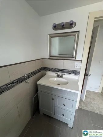 $399,000 | 3276 Easton Avenue, Bethlehem, PA 18020