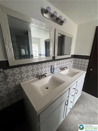 $399,000 | 3276 Easton Avenue, Bethlehem, PA 18020