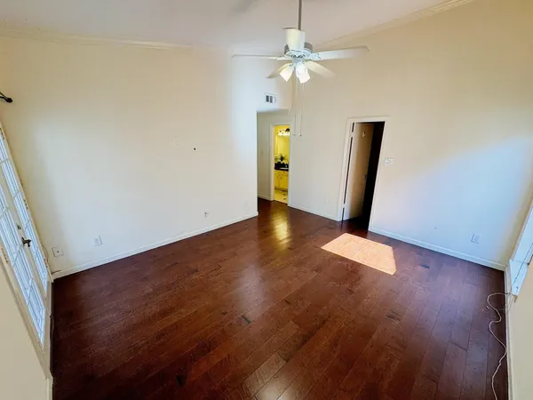 $1,250 | 2001 Bering Drive, Unit 2D, Houston, TX 77057