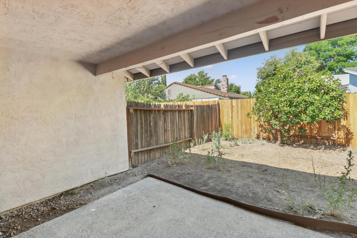 1213 Arthur Street Davis, CA 95616 - Photo 34 of 42 a backyard of a house