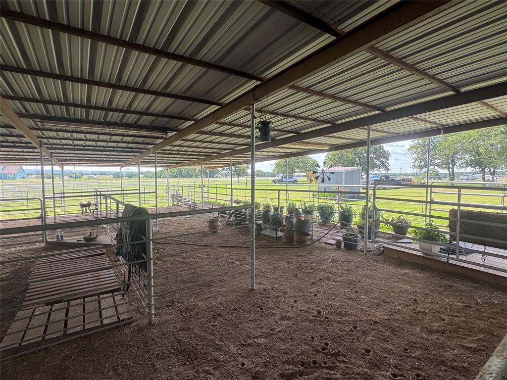 125 Rolling Bnd Road Alvord, TX 76225 - Photo 25 of 34