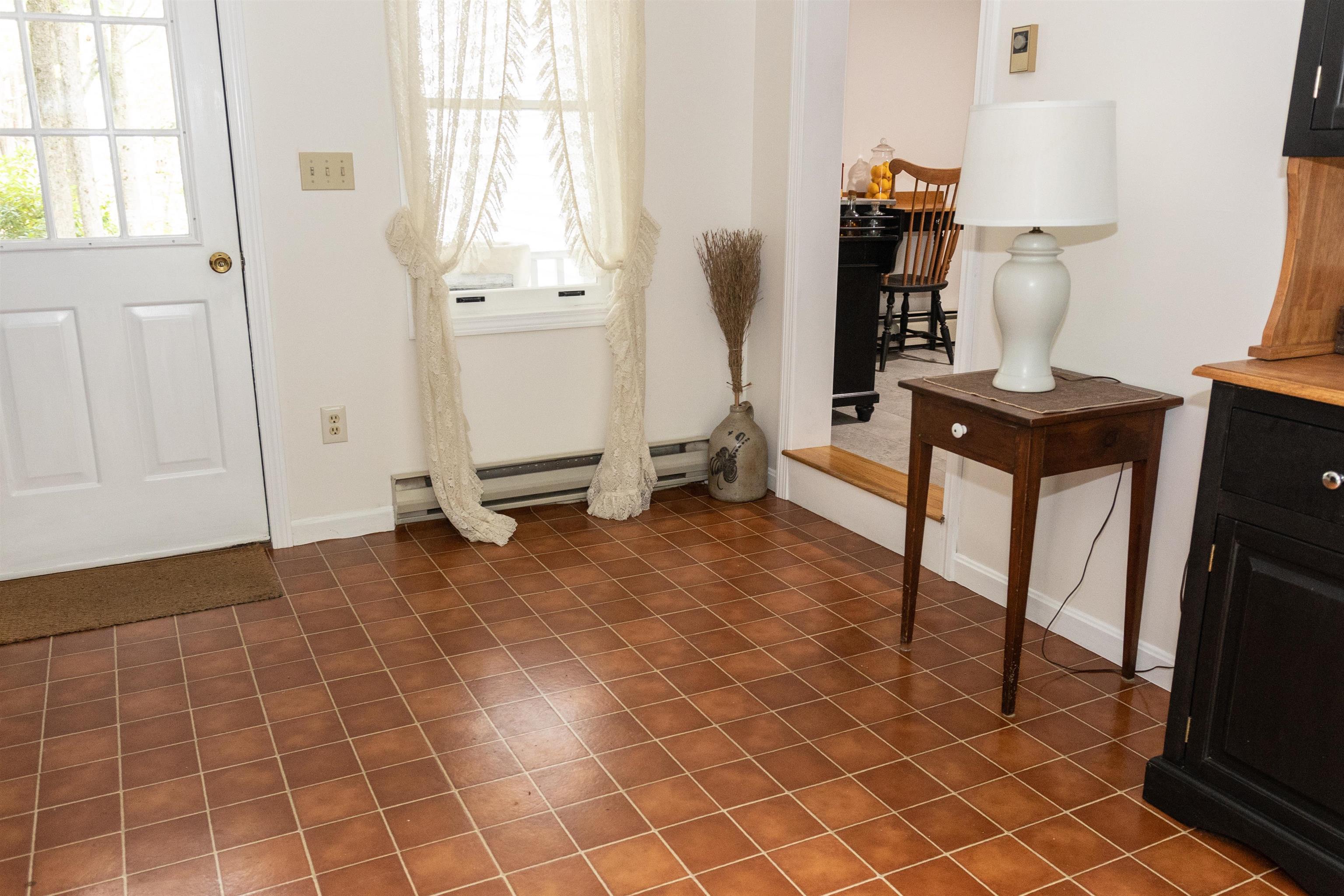 21 Raintree Drive Londonderry, NH 03053 - Photo 17 of 23
