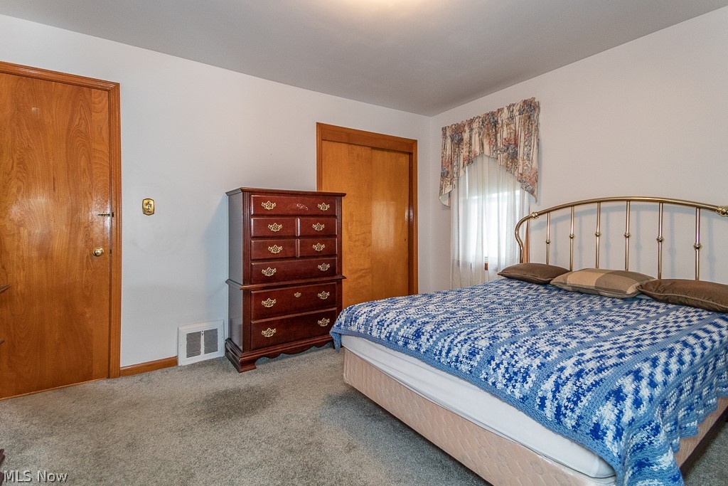 955 Learidge Road Cleveland, OH 44124 - Photo 27 of 35