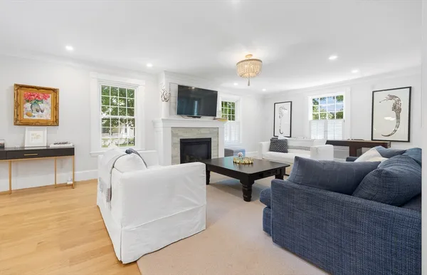 $2,995,000 | 6 Leavitt Street, Hingham, MA 02043