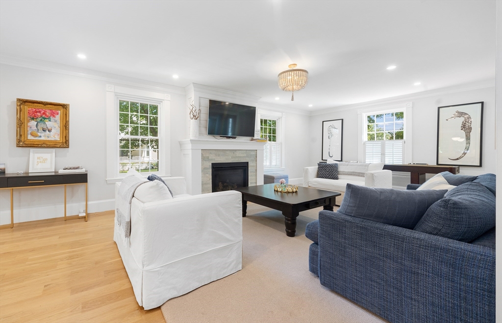 6 Leavitt Street Hingham, MA 02043 - Photo 13 of 41