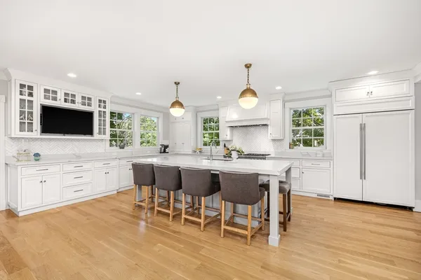 $2,995,000 | 6 Leavitt Street, Hingham, MA 02043