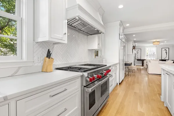 $2,995,000 | 6 Leavitt Street, Hingham, MA 02043