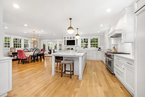 $2,995,000 | 6 Leavitt Street, Hingham, MA 02043