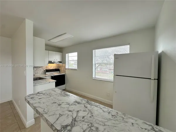 $1,895 | 5621 Southwest 36th Court, Unit 201, Davie, FL 33314