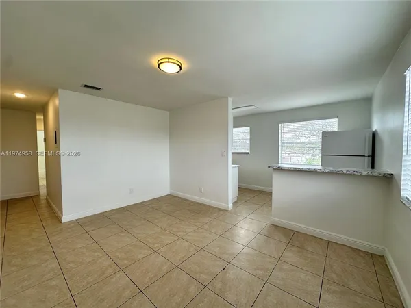 $1,895 | 5621 Southwest 36th Court, Unit 201, Davie, FL 33314