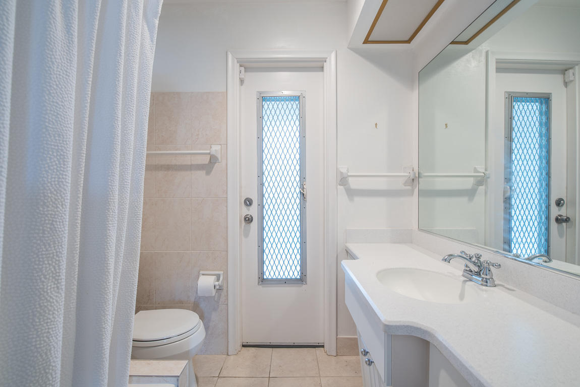 771 Southwest 4th Street Boca Raton, FL 33486 - Photo 16 of 24 Bathroom