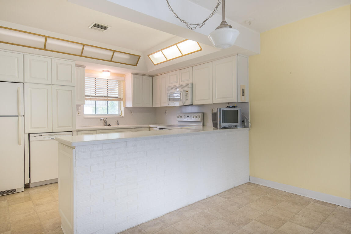 771 Southwest 4th Street Boca Raton, FL 33486 - Photo 6 of 24 771 SW 4th Street-13