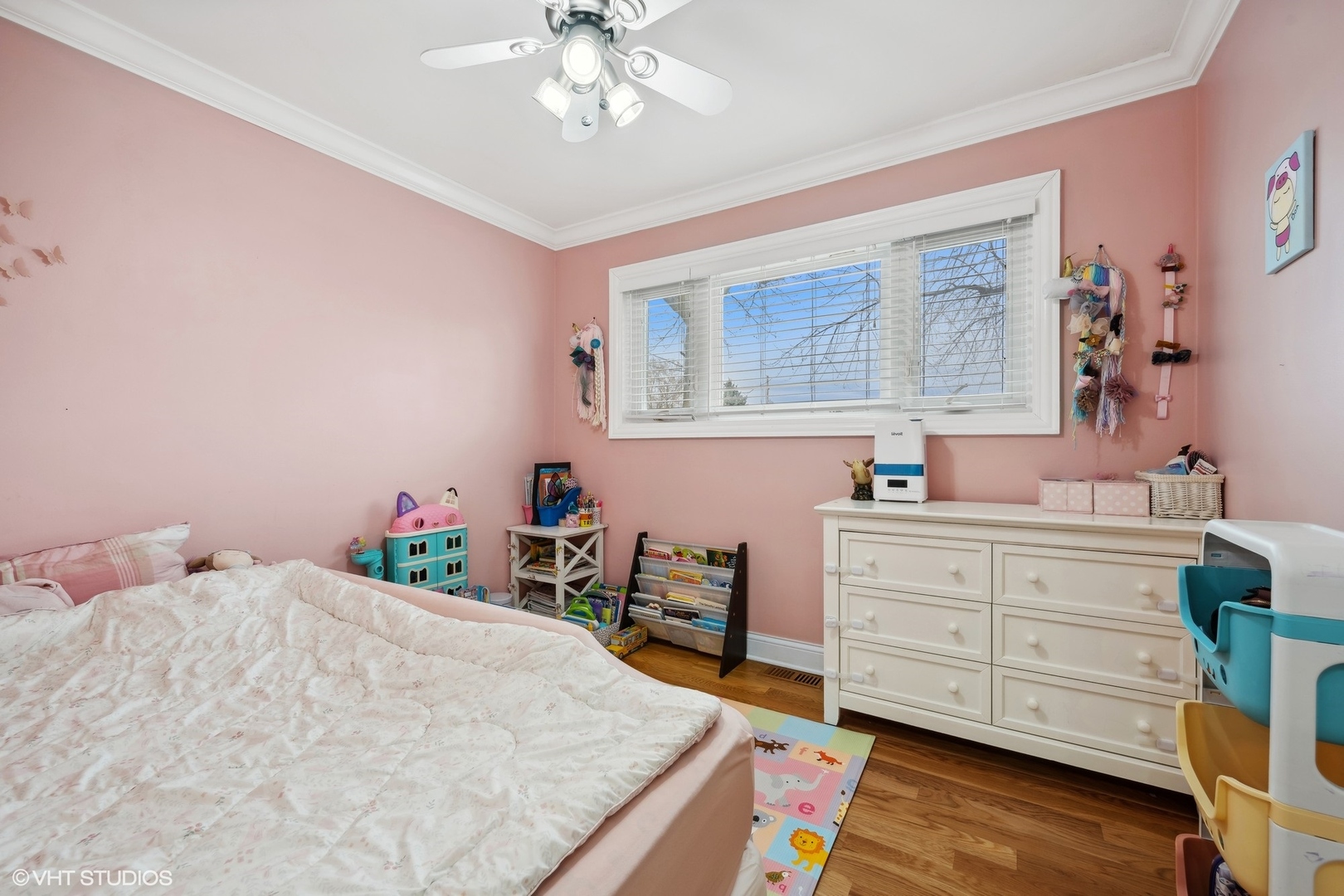 607 Craig Place Addison, IL 60101 - Photo 7 of 19 Gallery Image 7