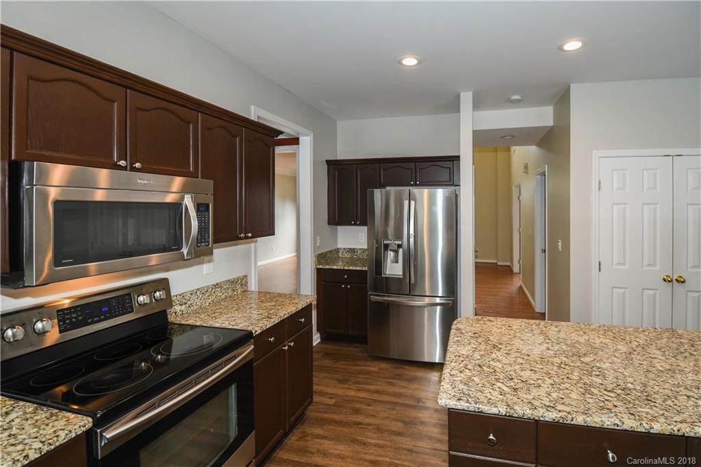 918 Furman Court Fort Mill, SC 29708 - Photo 11 of 28 Gallery Image 11