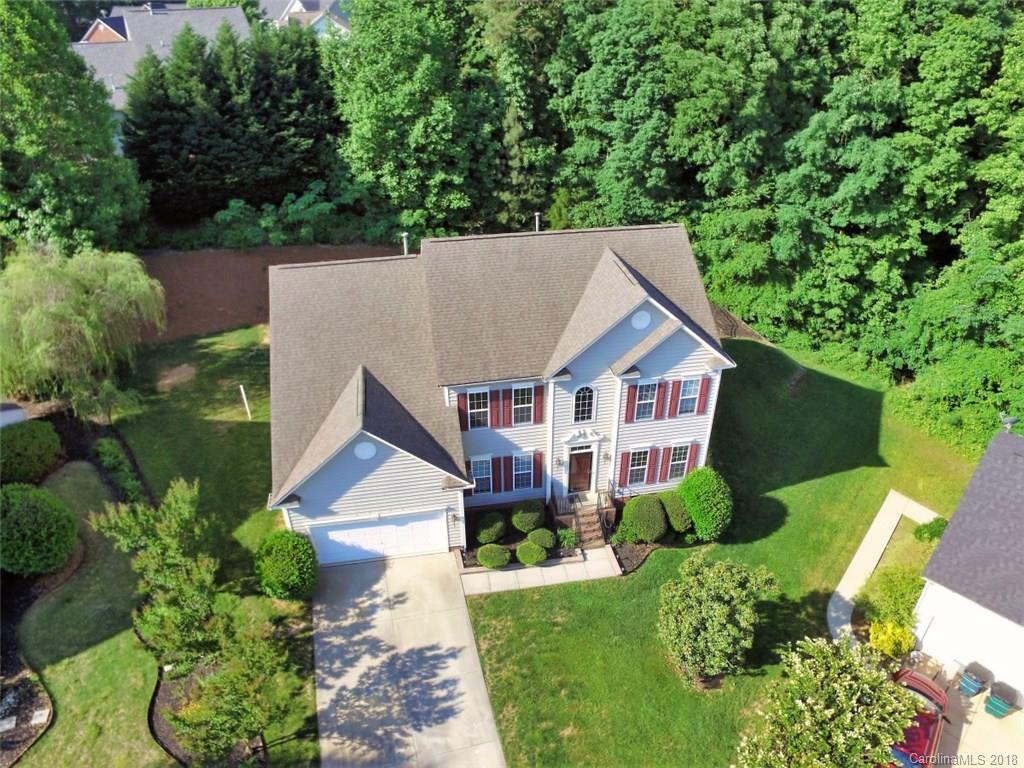 918 Furman Court Fort Mill, SC 29708 - Photo 3 of 28 Gallery Image 3