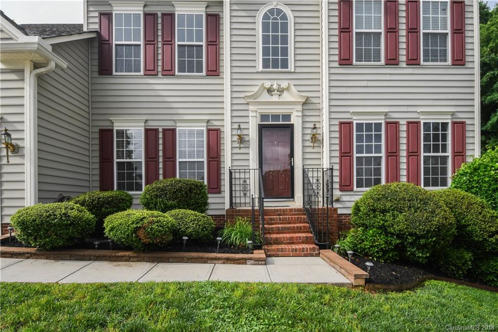 918 Furman Court Fort Mill, SC 29708 - Photo 4 of 28 Gallery Image 4