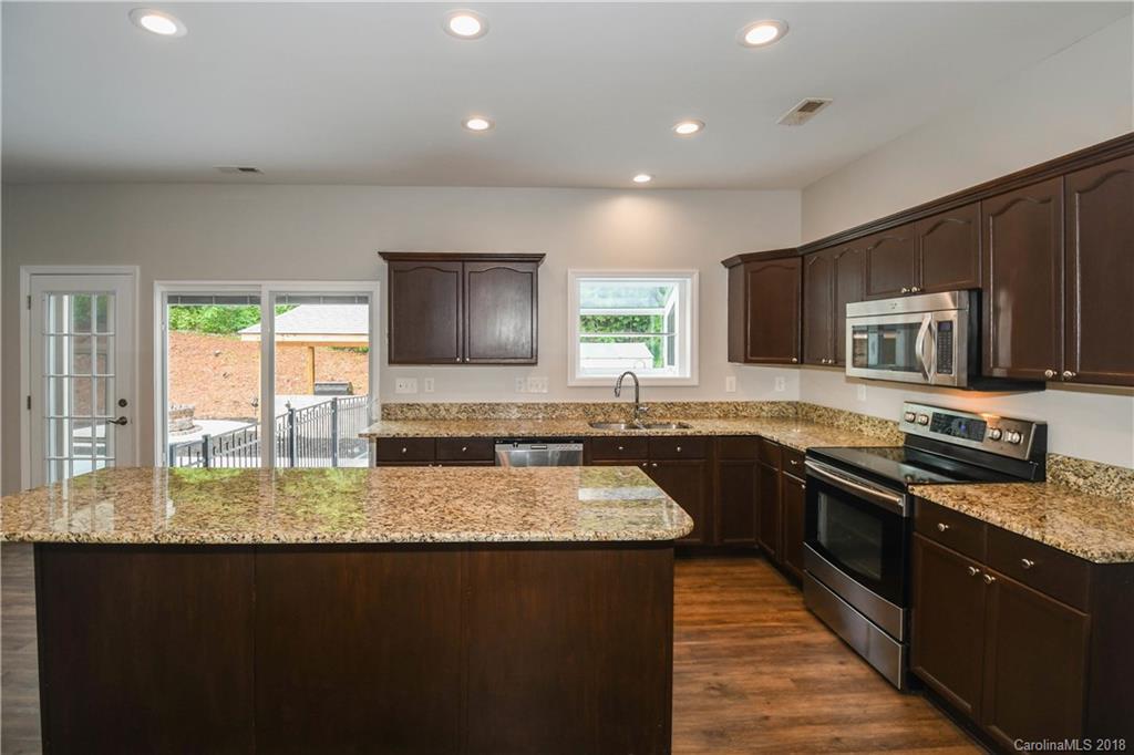918 Furman Court Fort Mill, SC 29708 - Photo 10 of 28 Gallery Image 10