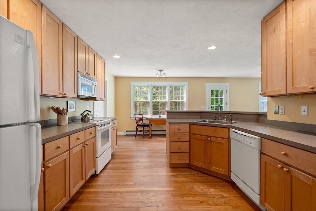 65 Kendall Hill Road Sterling, MA 01564 - Photo 10 of 32 Gallery Image 10