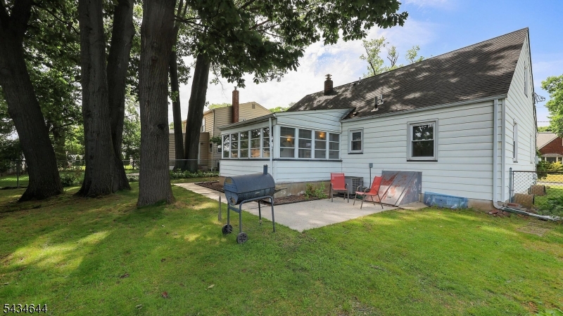 405 Martin Road Union, NJ 07083 - Photo 34 of 41