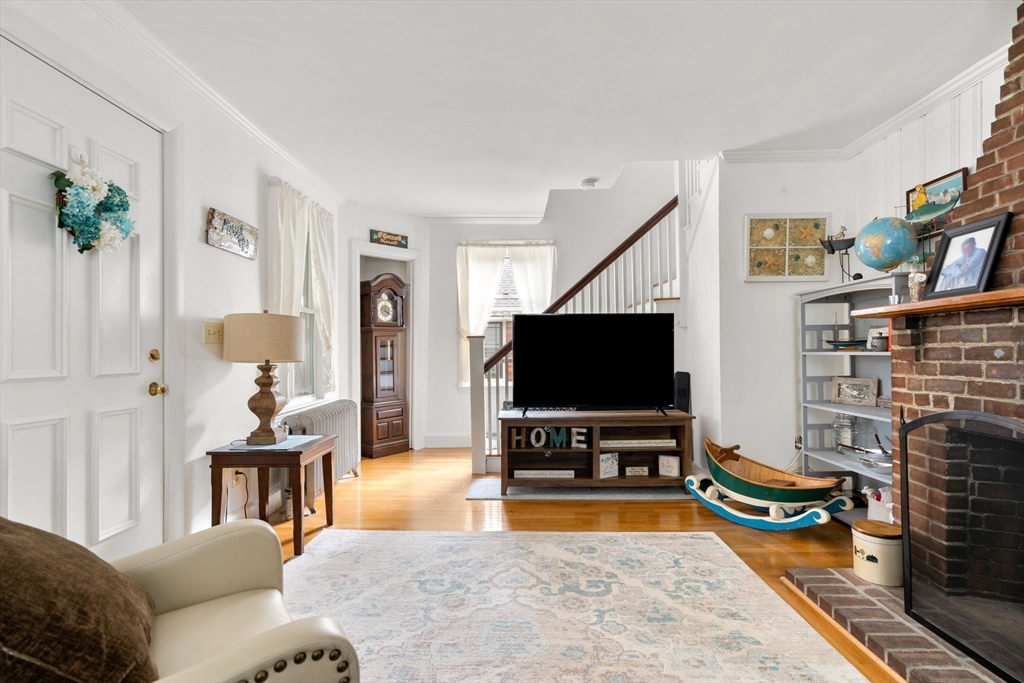 31 Chickatabot Road Quincy, MA 02169 - Photo 5 of 26 Gallery Image 5