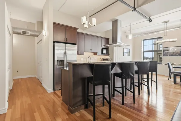 $355,000 | 212 North Center Street, Unit 301, Bloomington, IL 61701