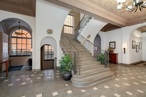 $355,000 | 212 North Center Street, Unit 301, Bloomington, IL 61701