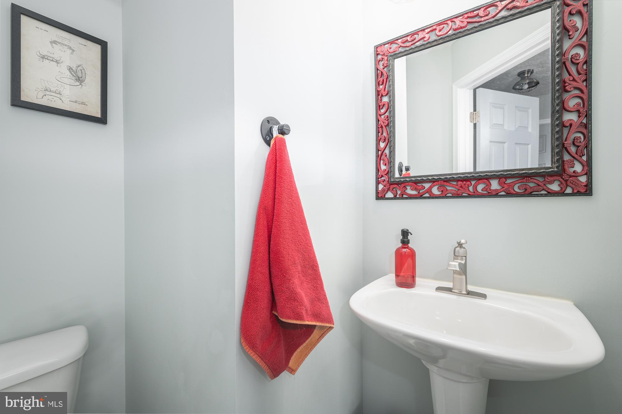 2152 Kyle Green Road Abingdon, MD 21009 - Photo 12 of 38 Main level half bath