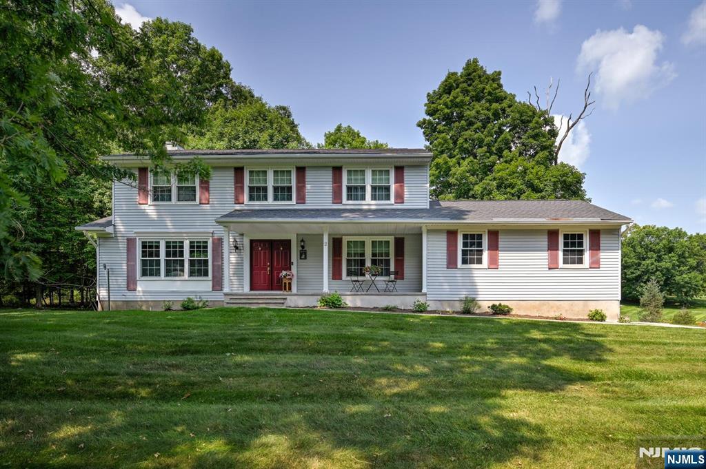 2 Pembroke Court Oak Ridge, NJ 07438 - Photo 1 of 28 Gallery Image 1