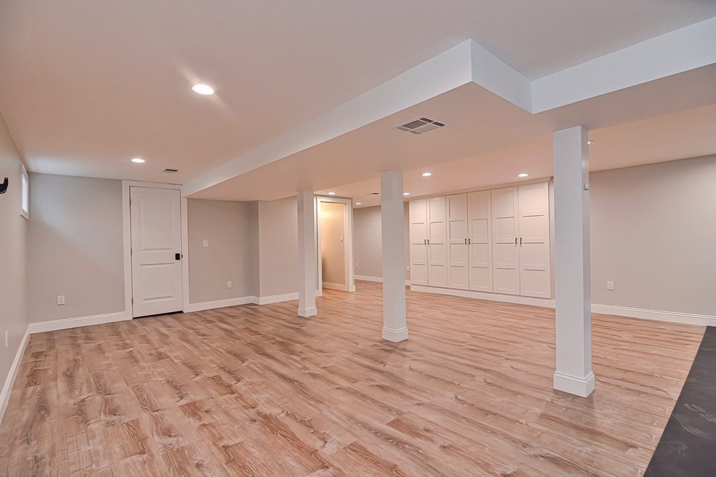 14 Ridge Road Hopkinton, MA 01748 - Photo 33 of 36 Gallery Image 33