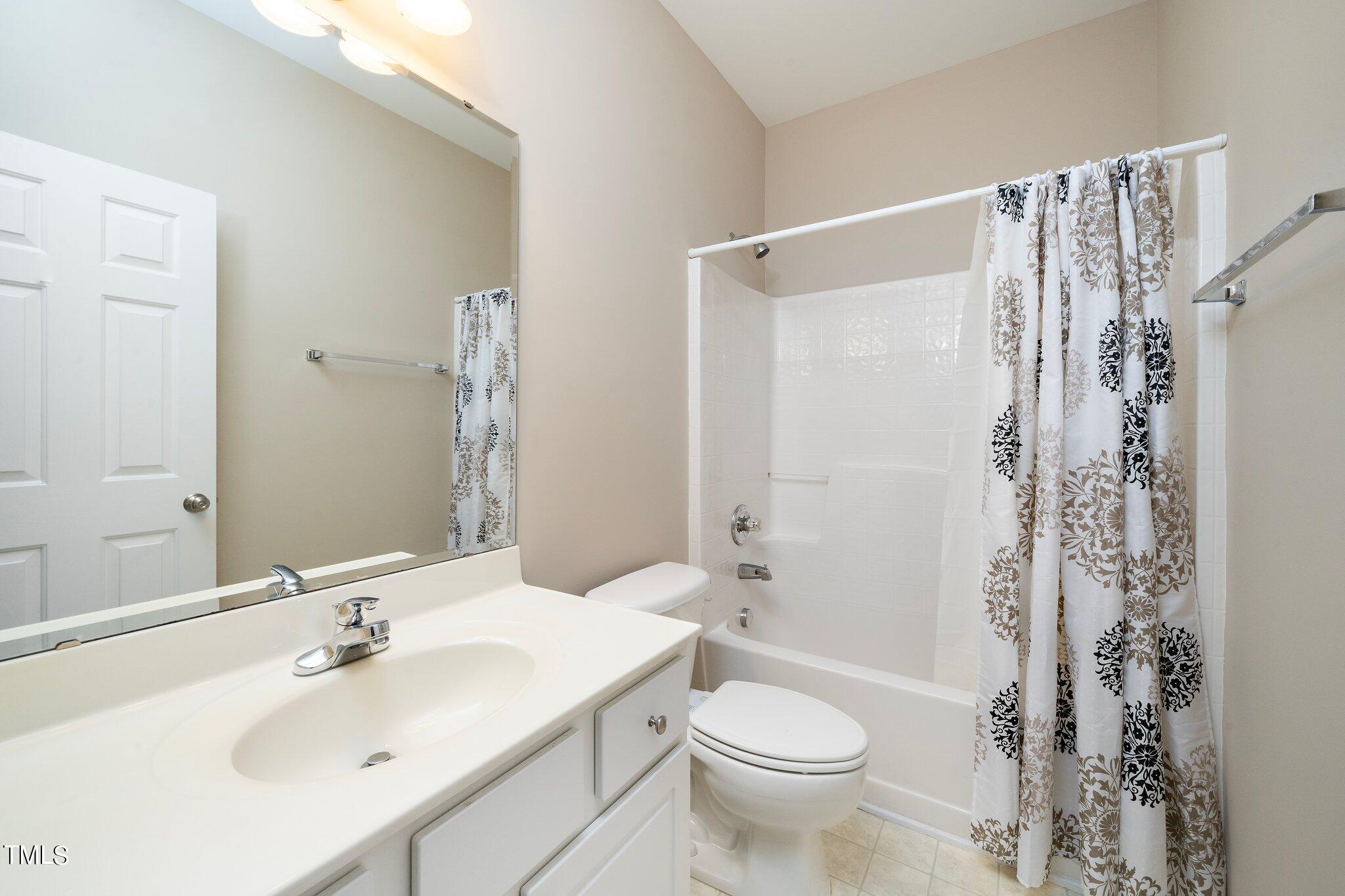 705 Glen Road, Unit 110 Garner, NC 27529 - Photo 17 of 24 17-web-or-mls-705 Glen (17 of 24)