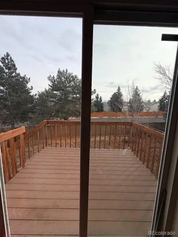 a house view with a outdoor space