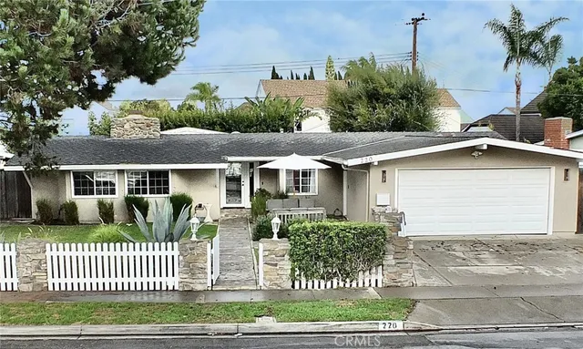 $7,000 | 220 Loyola Road, Costa Mesa, CA 92626