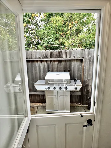 $7,000 | 220 Loyola Road, Costa Mesa, CA 92626