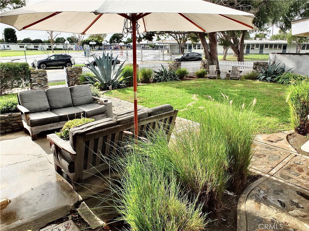 220 Loyola Road Costa Mesa, CA 92626 - Photo 4 of 34