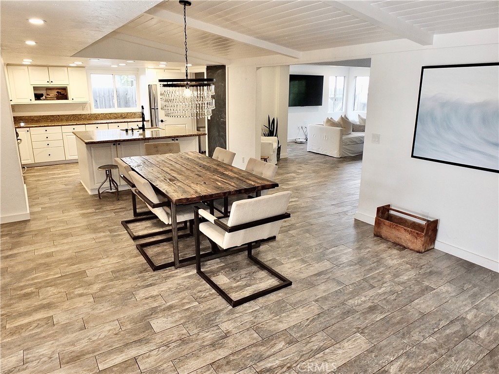 220 Loyola Road Costa Mesa, CA 92626 - Photo 9 of 34