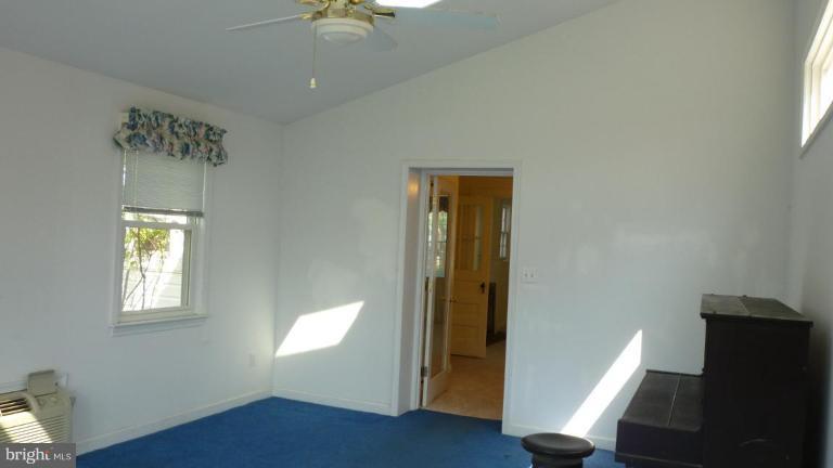 2708 Harmon Road Silver Spring, MD 20902 - Photo 5 of 29 Other side of Family room